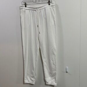 Halston “chalk” color sweat pants Size Small NWT, measurements below